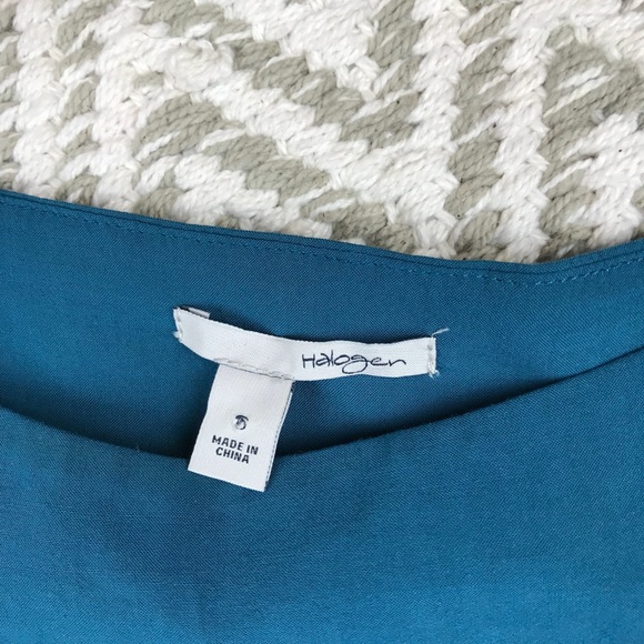 Halogen Loose Fit Blue Blouse Short Sleeve - Picture 3 of 6